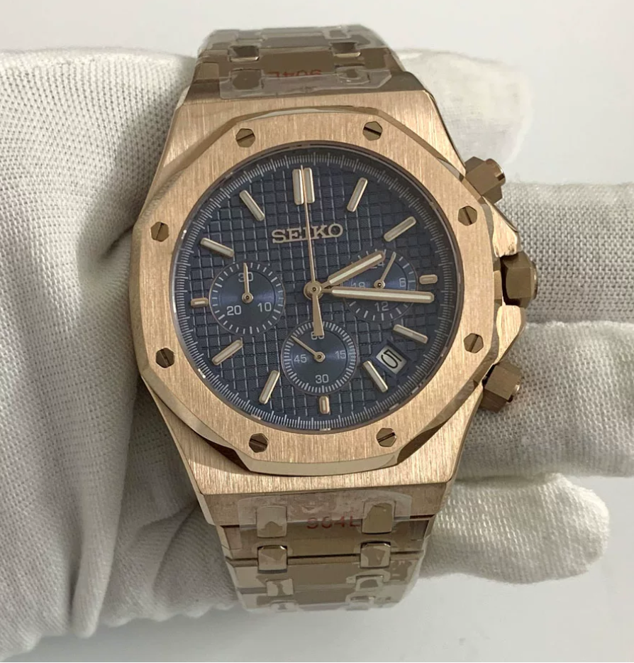 Octagon Aurum Blue — Rose gold case, midnight blue dial